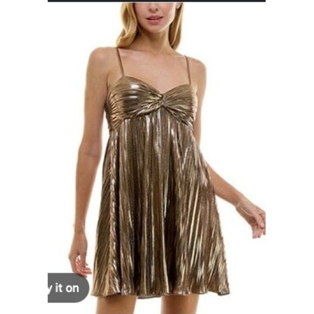 City Triangles Rose Gold Metallic Pleated Mini Dress Sweetheart Party Size 0 NWT